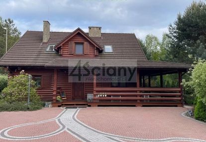 Klimatyczny drewniany dom