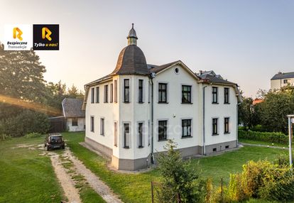 Dworek │centrum miasta │inwestycja