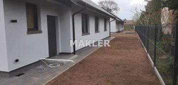 Deweloperski, wolnostojący parterowy dom