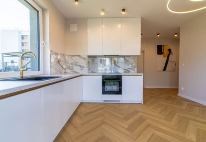 Z balkonem od zachodu-  cichy zakątek