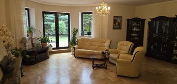 Dom w centrum kobyłki