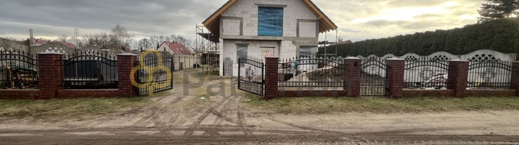 Nowoczesny dom – wykończony, z ogrodem