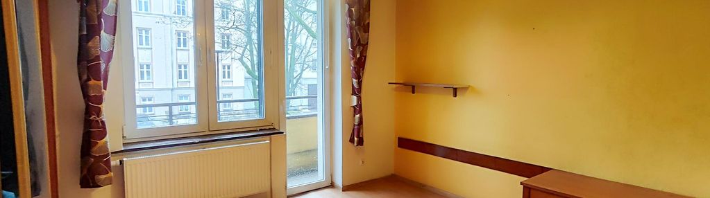 Kawalerka/ogrzewanie z sieci/balkon/1 piętro