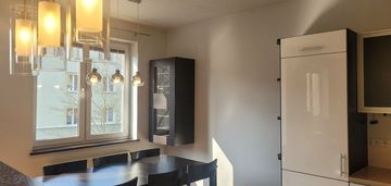 Przestronne 3-pokojowe z miejscem postojowym