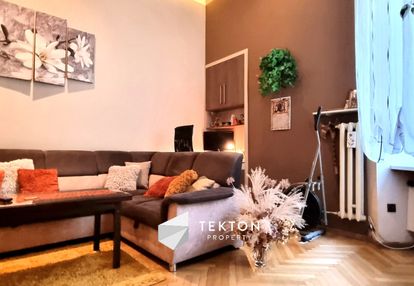 Przestronne m3 na parterze śródmiejskiej kamienicy