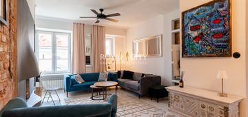 Cudowny apartament z kominkiem i sauną w kamienicy