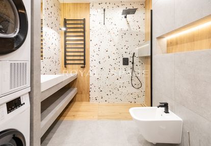 Przestronny apartament nieopodal błoń krakowskich