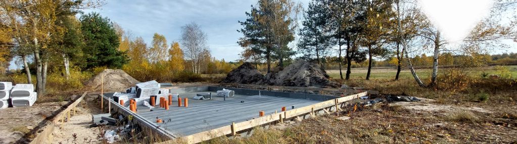 Pół bliźniaka z widokiem na las i łąki