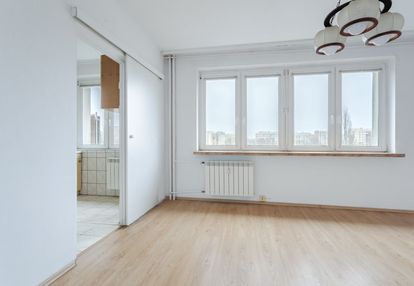 Stegny | kawalerka z opcją 2 pokoi | tramwaj