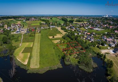 Działka na starej wesołej z kawałkiem lasu.