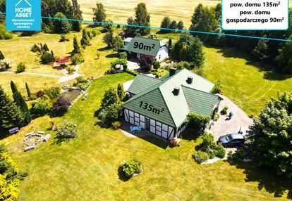 Posiadłość wśród natury, niedaleko trójmiasta.