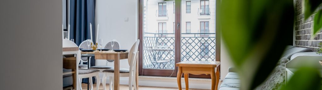 Apartament premium z kinem domowym – młynowa
