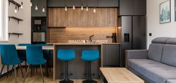 3 pok z ogródkiem w modlnicy.