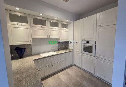 Komfortowe 4 pokoje, duży balkon, garaż