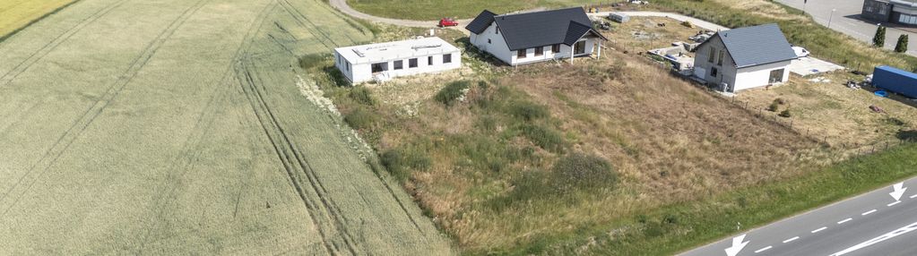 Działka 1752 m² z rozpoczętą budową domu 132 m²