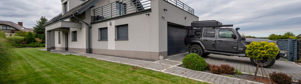 Dom wolnostojący i smart home i standard premium