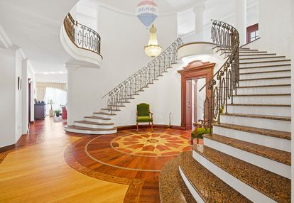 Luksusowa rezydencja z basenem i bacówką, 1,2 ha