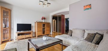 4 pokoje z widokiem na zieleń i cisza i balkon