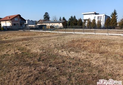 Działka budowlana 1438 m2 na zazamczu!