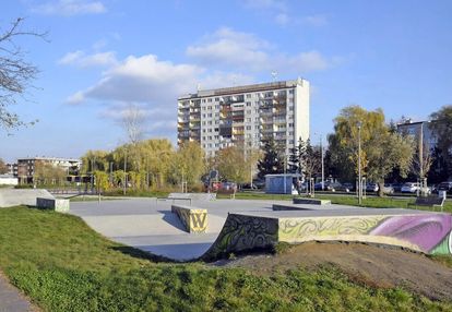 Oleska-okazja-36m2-2pok-do remontu-balkon-miejskie