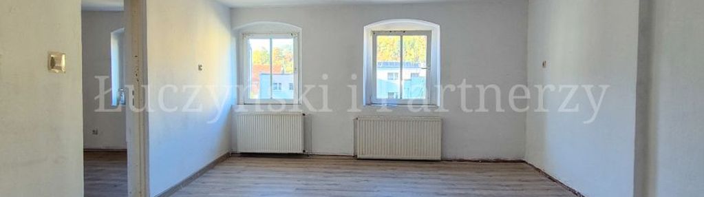 Przestronne mieszkanie w centrum wlenia