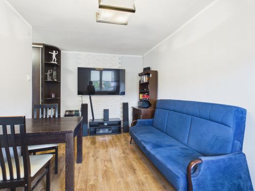3pok/do zamieszkania/obok tor tor/ balkon/47,8m2
