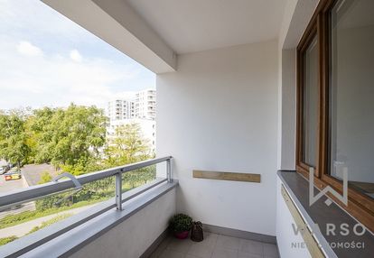 Mieszkanie z balkonem przy metrze. cicho. winda