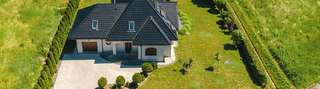 Komfortowy dom na 13-arowej działce – zalesie