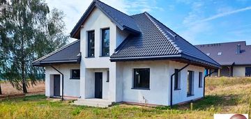 Dom wolnostojący z dobrym dojazdem do miasta