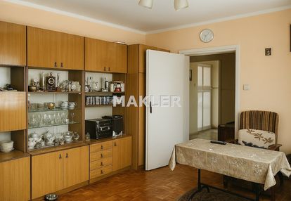 Powierzchnia nieruchomości 152m2 mieszkanie-garaż