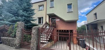 Duży dom z garażem | dwa mieszkania | ogródek