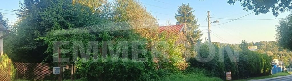 Budowlana  działka z mediami - 363 m2- siercza