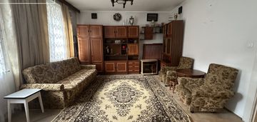 Przestronne mieszkanie z ogrodem i garażem