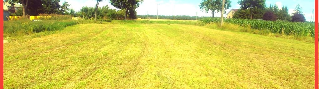 Działka z wz w sąsiedztwie nowych domów.