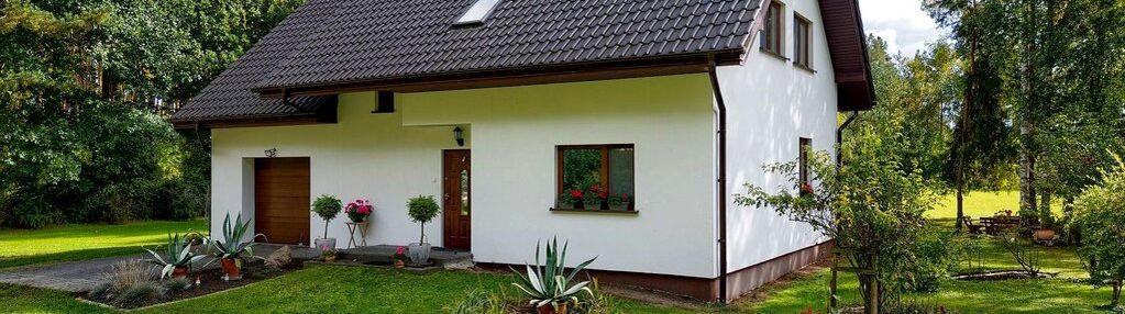 Gotowy do zamieszkania dom w otulinie zieleni na działce 7432 m2