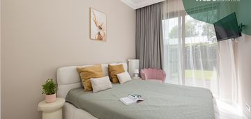 Przytulne mieszkanie z ogrodem w sercu fortu bema