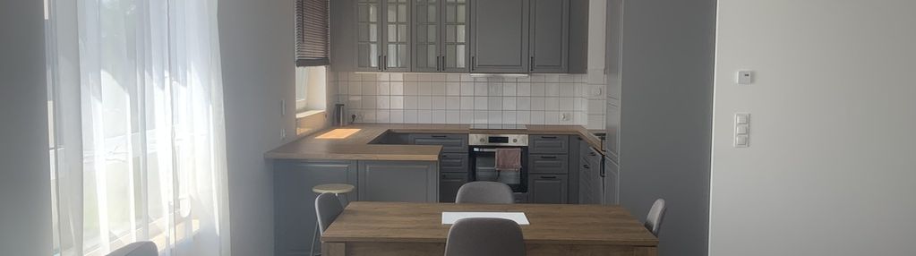 Dwupoziomowy, umeblowany apartament z tarasem