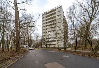 Świetny układ / obok metra / widok na park