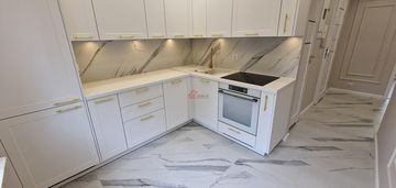 Mieszkanie po remoncie z miejscem postojowym, ksm