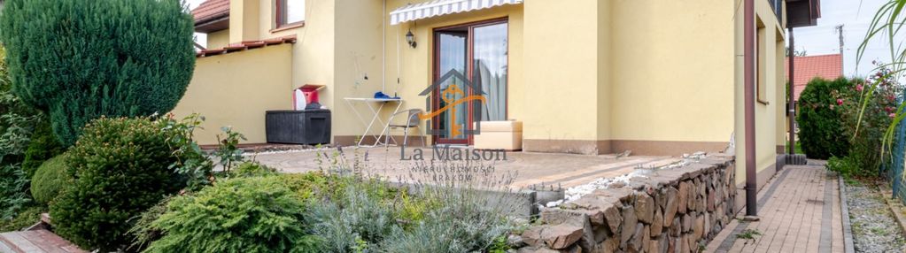 Dom wolnostojący w rącznej – idealny dla rodziny.