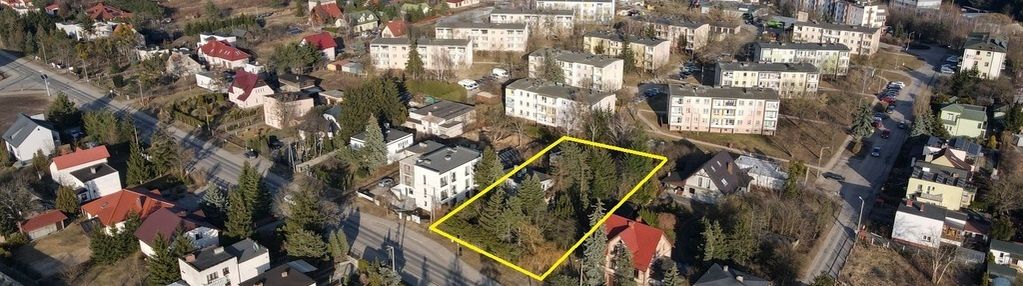 Kolejowa 32, 6 pokoi, duża działka.