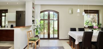 Dom z duszą i pięknym ogrodem w przeźmierowie