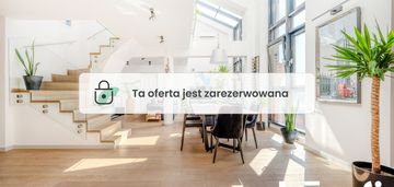 Przestronny penthouse z wieżą w centrum łodzi