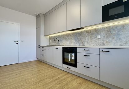 Nowe 3 pokoje 1 piętro z pomieszczeniem gosp.