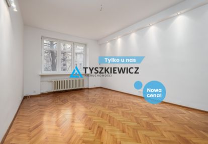 Przestronne mieszkanie w samym centrum miasta.