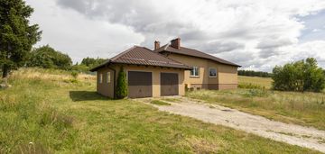 Dom z potencjałem pośród natury