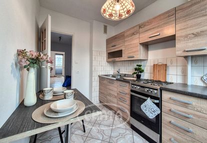 Strzegomska/balkon/rozkład/winda/media miejskie