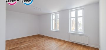 4-pokoje, ul. słowackiego, obok garnizonu.