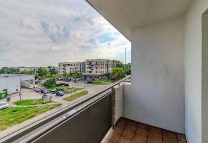 Koniuchy- 2 pokoje, osobna kuchnia, cegła