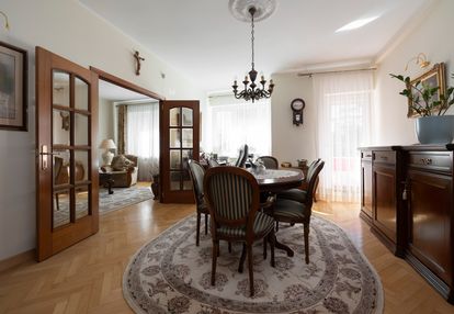 3 pokoje, działki leśne, garaż przy budynku